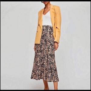 Wilfred Leopard Print Midi Skirt